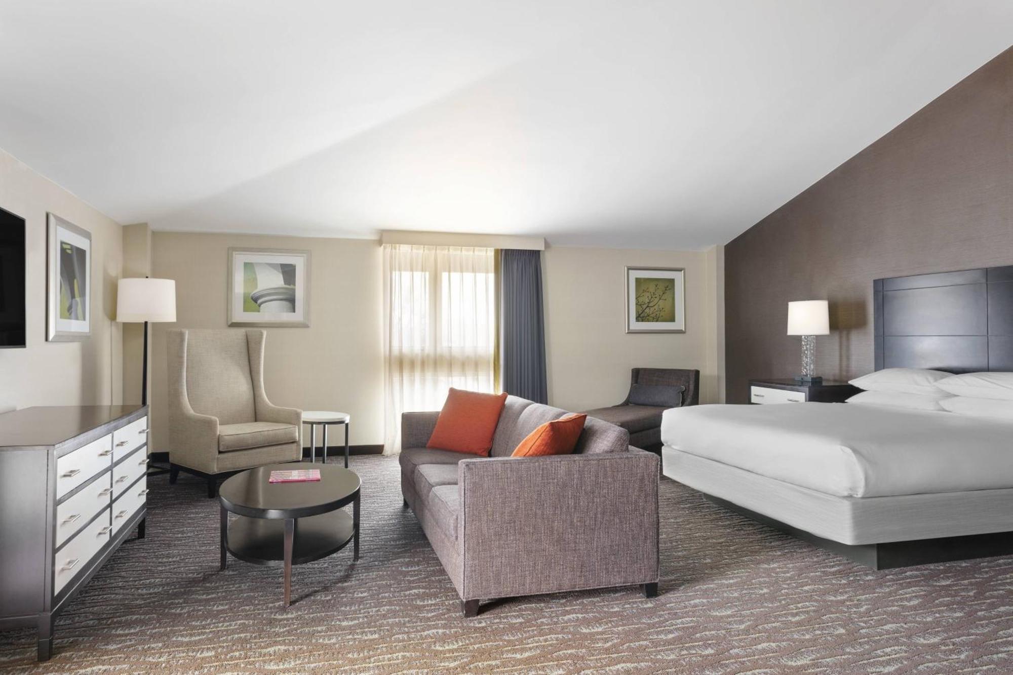 Hotel Delta By Marriott North 4*